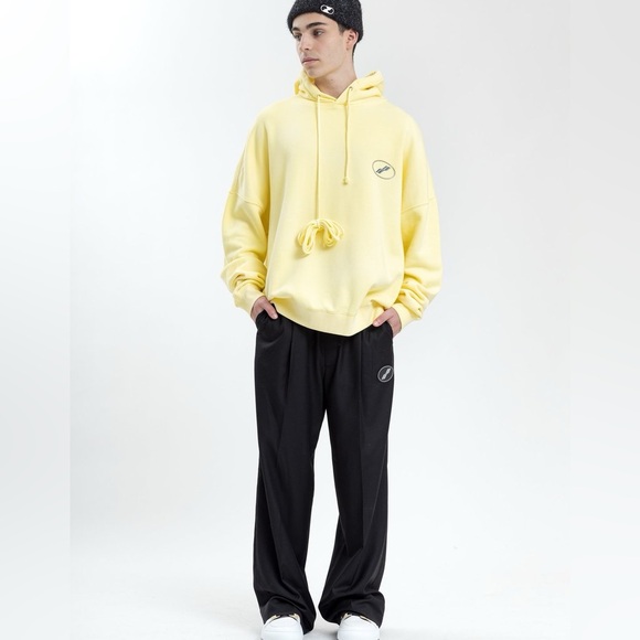 WE11DONE
Yellow Iridescent Logo Hoodie Size XS oversized - Picture 4 of 15